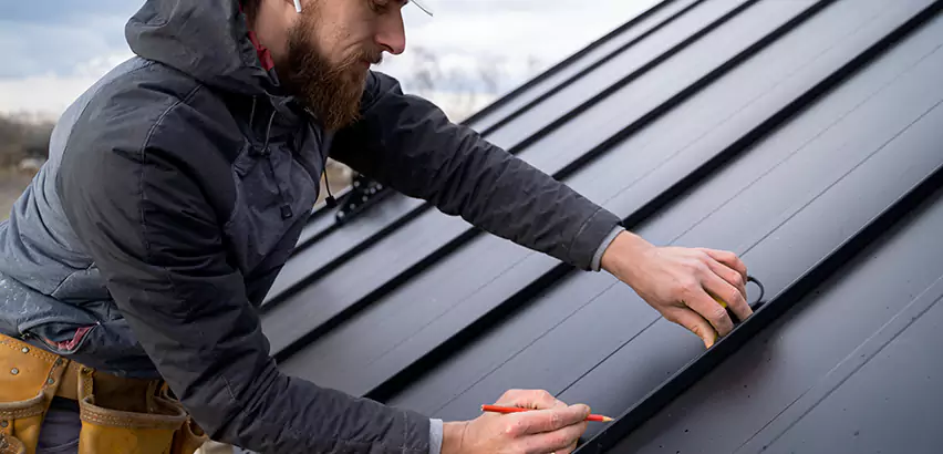 Professional Steel Roof Repair Services in Northbrook, IL