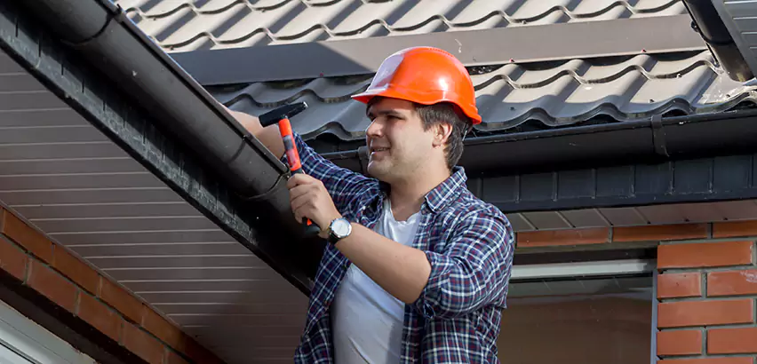 Gutter Fascia Repair in Northbrook