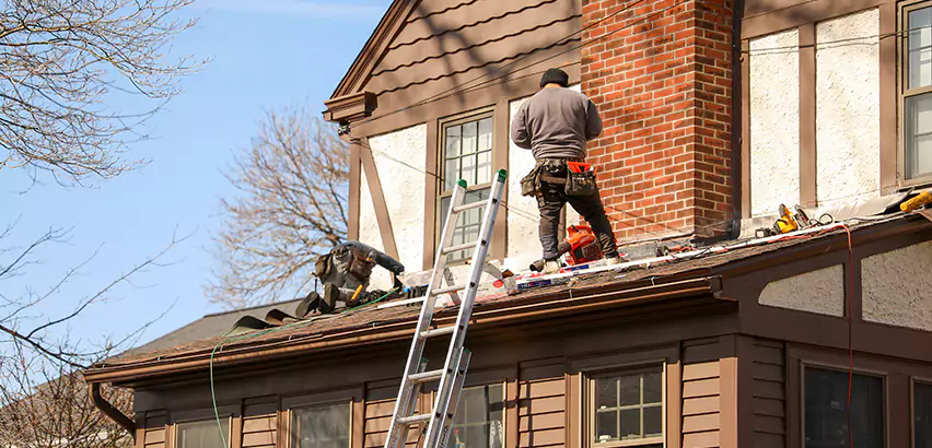 Roof Siding Trim Repair in Northbrook
