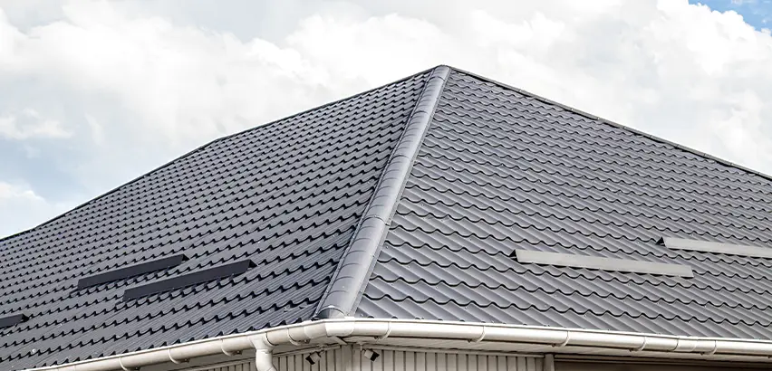 Roof Gully Repair in Northbrook