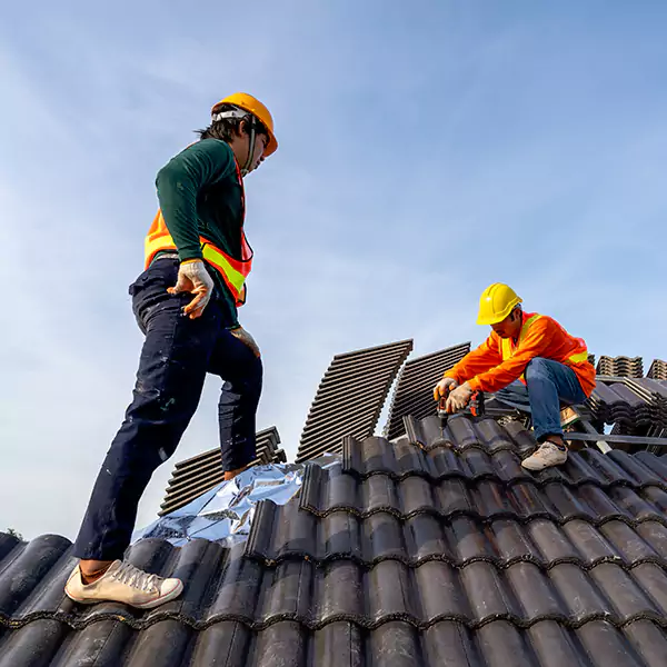Why Northbrook, IL Property Owners Trust Northbrook Roofing Pro for Emergency Roof Repair?